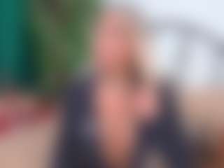Live cam show with IsadoraDunkan - Granny on numayanayam.club