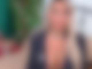 Live cam show with IsadoraDunkan - Handjob on SquirtSoMuch