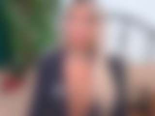 Live cam show with IsadoraDunkan - Striptease on makecum.org