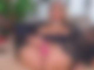 Live cam show with IsadoraDunkan - Middle Aged on Camsoda.co