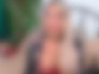 Live cam show with IsadoraDunkan - Granny Dildo on Camsoda