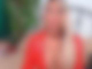 Live cam show with IsadoraDunkan - Strip on SpunkLive