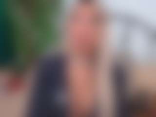 Live cam show with IsadoraDunkan - Middle Aged on Camsoda