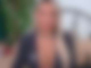 Live cam show with IsadoraDunkan - Granny on Camsoda