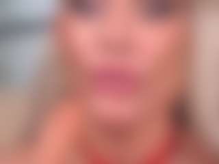 Live cam show with IsadoraDunkan - Granny on Camsoda