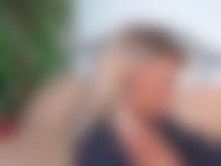 Live cam show with IsadoraDunkan - Granny Blonde Hair on CamClone