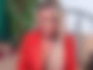 Live cam show with IsadoraDunkan - Granny on CamSodaAdn