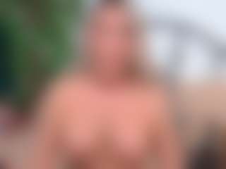 Spettacolo in cam dal vivo con IsadoraDunkan - Granny su Camsoda