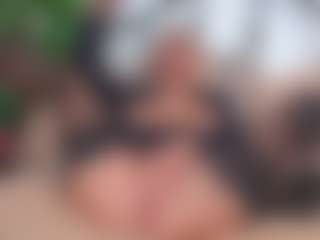 Live cam show with IsadoraDunkan - Gray Eyes on Strip Flash - Live Sex Shows