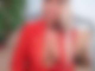 Live cam show with IsadoraDunkan - Trimmed Granny on CamClone