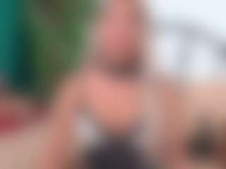 Live cam show with IsadoraDunkan - Fit on Hubzter Live