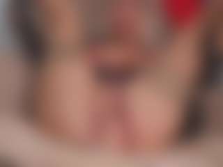 Live cam show with IsadoraDunkan - Blonde Hair Middle Aged on xxxlivecams.org