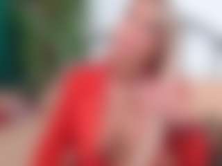 Live cam show with IsadoraDunkan - Middle Aged on TeamSkeetLive