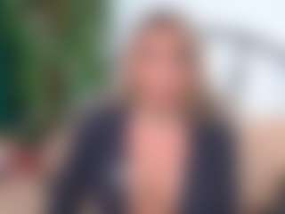 Live cam show with IsadoraDunkan - Gray Eyes on Camsoda