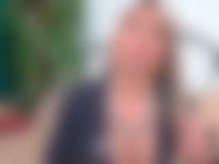 Live cam show with IsadoraDunkan - Granny Blonde Hair on TeamSkeetLive