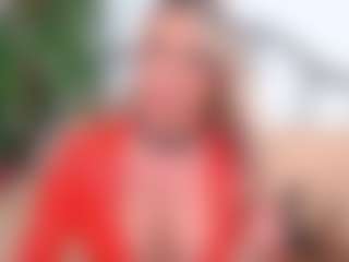 Live cam show with IsadoraDunkan - Spy Granny on Soda Cam