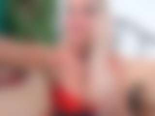 Live cam show with IsadoraDunkan - Granny Dildo on Mixed Magazine Live