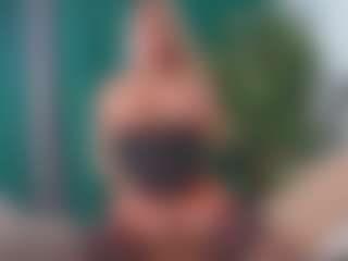 Live cam show with IsadoraDunkan - Granny Dildo on StripNow