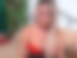 Live cam show with IsadoraDunkan - Mature on Camsoda
