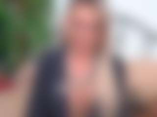 Live cam show with IsadoraDunkan - Asian Granny on SquirtSoMuch