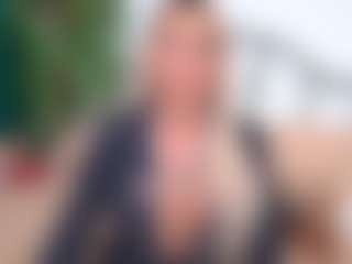 Live cam show with IsadoraDunkan - Athletic Middle Aged on SquirtSoMuch