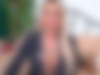 Live cam show with IsadoraDunkan - Granny Blonde Hair on SquirtSoMuch