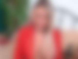 Live cam show with IsadoraDunkan - Middle Aged on Dolls Live