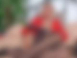 Live cam show with IsadoraDunkan - Athletic Middle Aged on camtv