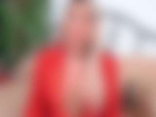 Live cam show with IsadoraDunkan - Granny on infinitiblacc.com