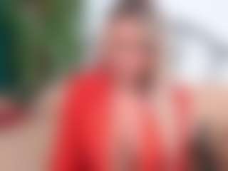 Live cam show with IsadoraDunkan - Middle Aged on Dare Cams