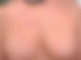 Live cam show with IsadoraDunkan - Interactivetoy Granny on Camsoda