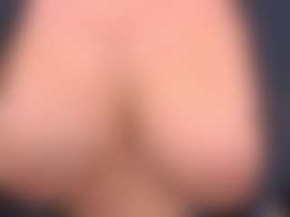 IsadoraDunkan's Live Sex Cam Show