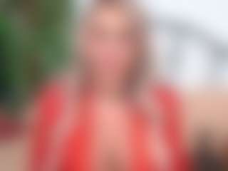 Live cam show with IsadoraDunkan - Fingering on xDating