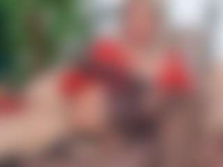 Live cam show with IsadoraDunkan - Interactivetoy Granny on Taboo Cams XXX