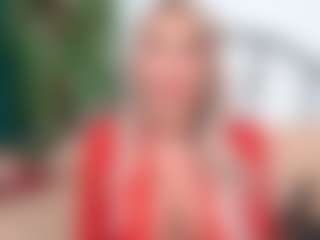 Live cam show with IsadoraDunkan - Striptease on live.xheat.ai