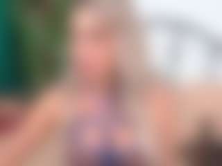 Live cam show with IsadoraDunkan - Fuck on Camsoda