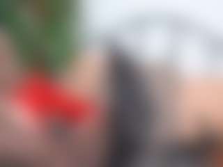 Live cam show with IsadoraDunkan - Granny on slutload