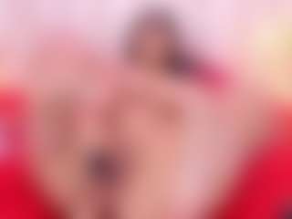 Live cam show with SussieRogers - Curvy on SxyPornLive