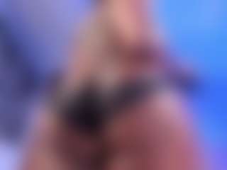 Live cam show with AlisonCruz - Brown Hair on alttransgirls