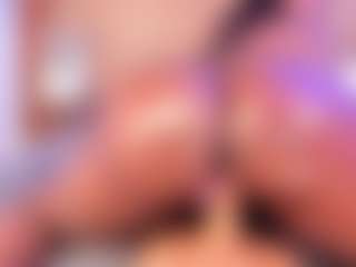 AlisonCruz's Live Sex Cam Show