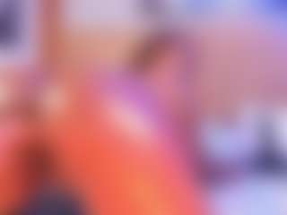Live cam show with AlisonCruz - Tease on CamwithHer