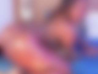 Live cam show with AlisonCruz - Ebony Shaved Pussy on Streamer API