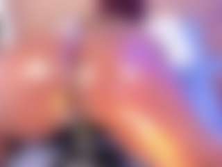 Live cam show with AlisonCruz - BBW on Hubzter Live