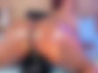 Live cam show with AlisonCruz - Big Tits Curvy on Camsoda