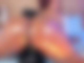 Live cam show with AlisonCruz - Brown Eyes on Camming Site