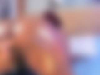 Live cam show with AlisonCruz - Spank Ebony on Camsoda