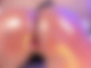 Live cam show with AlisonCruz - Ebony Big Tits on sexylive.show