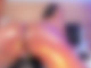 Live cam show with AlisonCruz - Amateur Brown Hair on TeamSkeetLive
