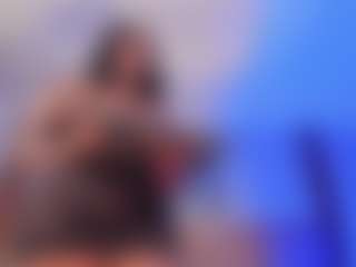 Live cam show with AlisonCruz - Black Shaved Pussy on livesuperchat.net