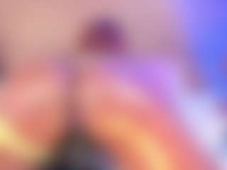Live cam show with AlisonCruz - Spank Ebony on CamwithHer